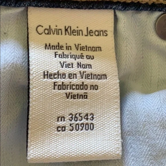 Calvin Klein Jean shorts size 28 waist - Picture 8 of 8